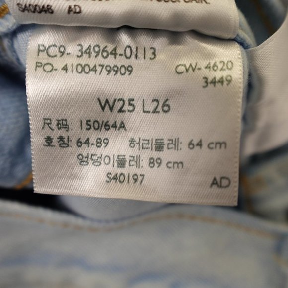 ❌SOLD❌ LEVI'S Wedgie Straight Jeans Light Blue Acid wash High Rise Denim 25X26 - Picture 14 of 14